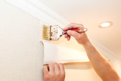 Pose de papier peint à Champlan — revêtements muraux et toiles de verre